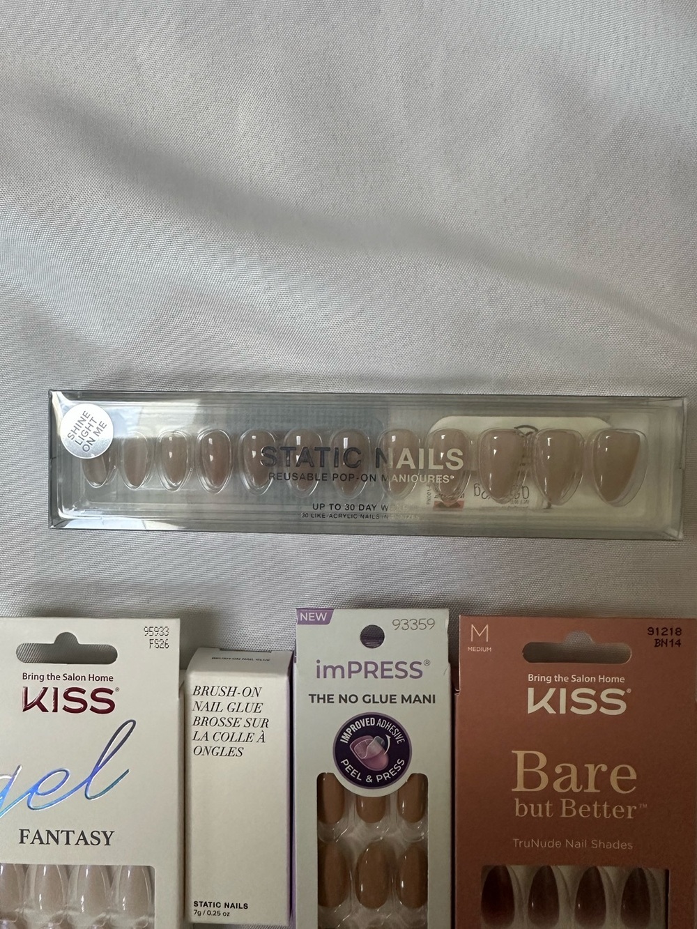 SEVERAL SETS of press on/ glue on nails - NEW - Picture 4 of 4